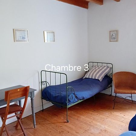 Gite De La Ferme De La Cour Crasville  Экстерьер фото
