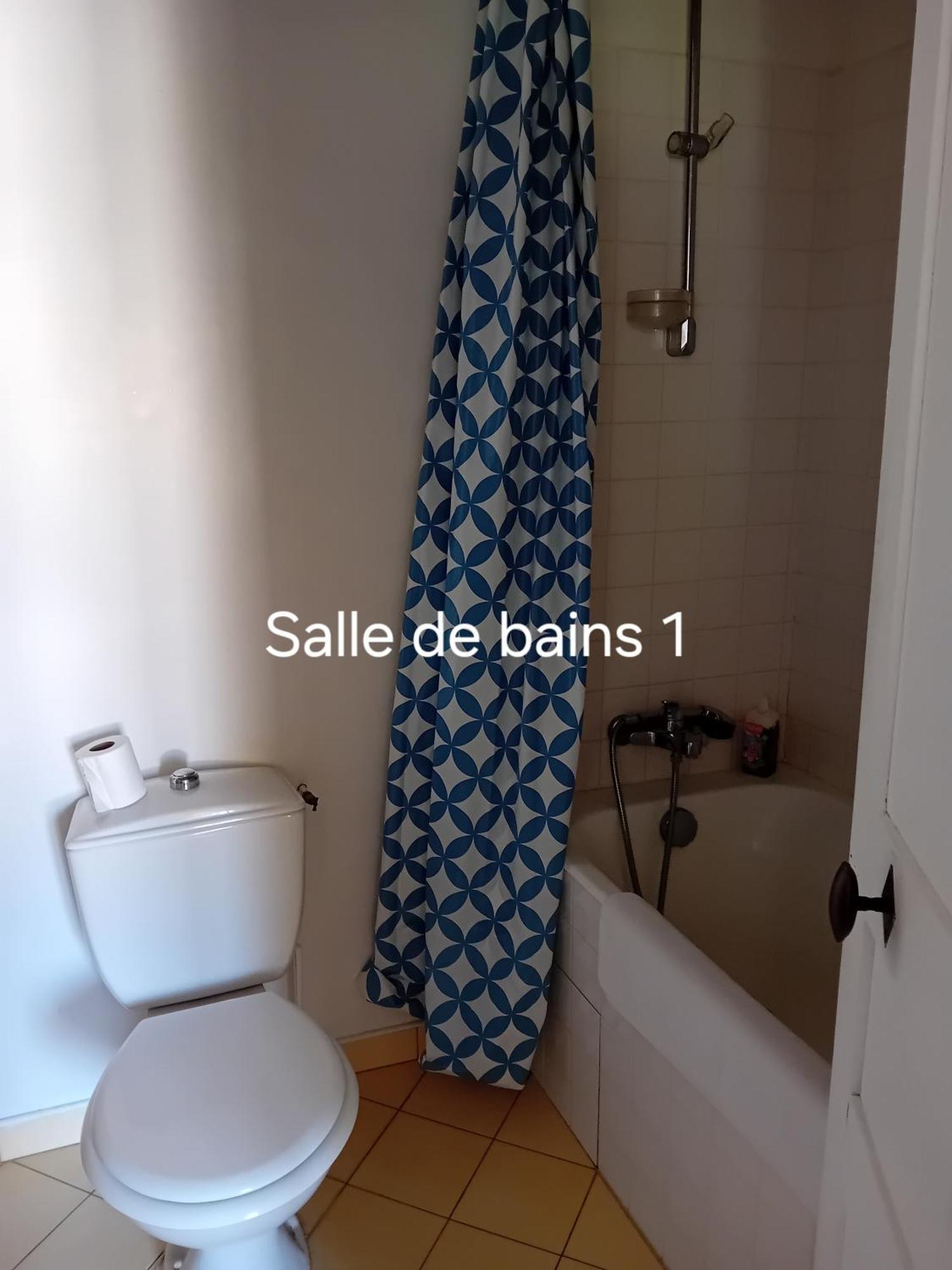Gite De La Ferme De La Cour Crasville  Экстерьер фото
